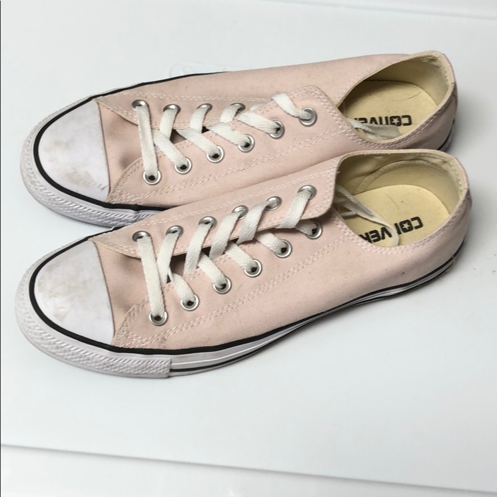 Light Pink converse